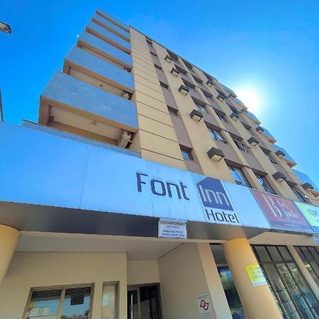 Font Inn Араракуара Екстер'єр фото